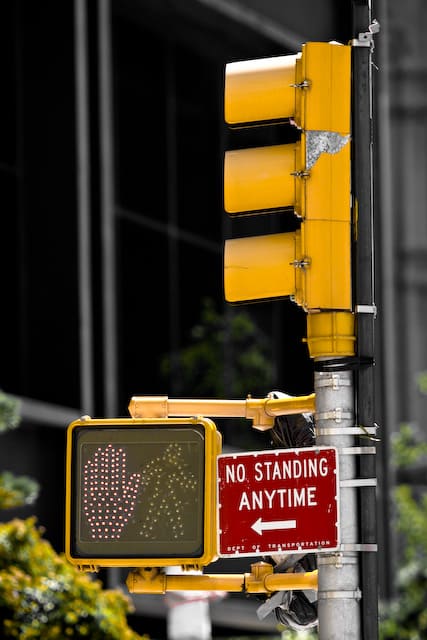 Traffic lights in New York (picture taken with Canon EOS 1D Mark III and Canon EF 135mm F2 L USM )