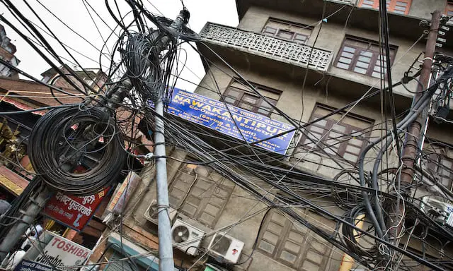 Electricity network in Kathmandu (picture taken with Canon EOS 1D Mark III and Canon EF 16-35mm F2.8 L USM)