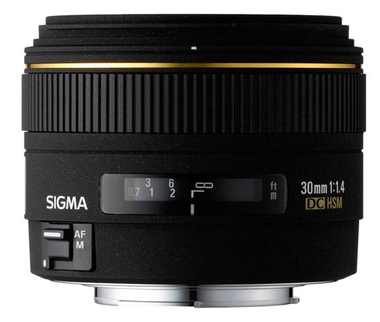 Sigma EX 30mm F1.4 DC HSM on Lensora (www.lensora.com)