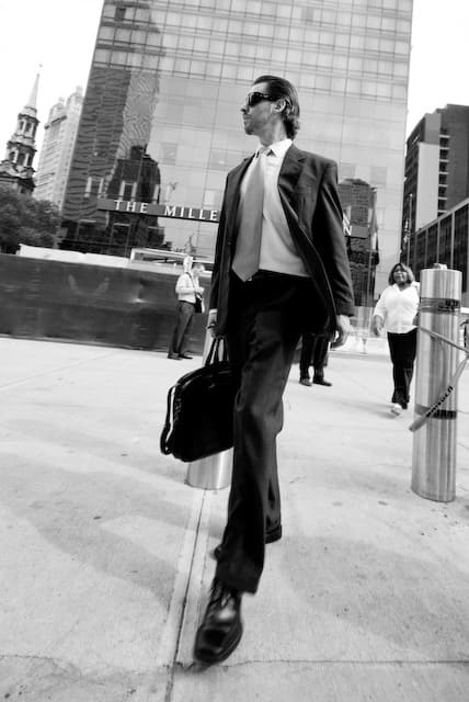 Business man at Wall Street (picture taken with Nikon D80 and Sigma EX 10-20mm f/3,5 DC HSM)