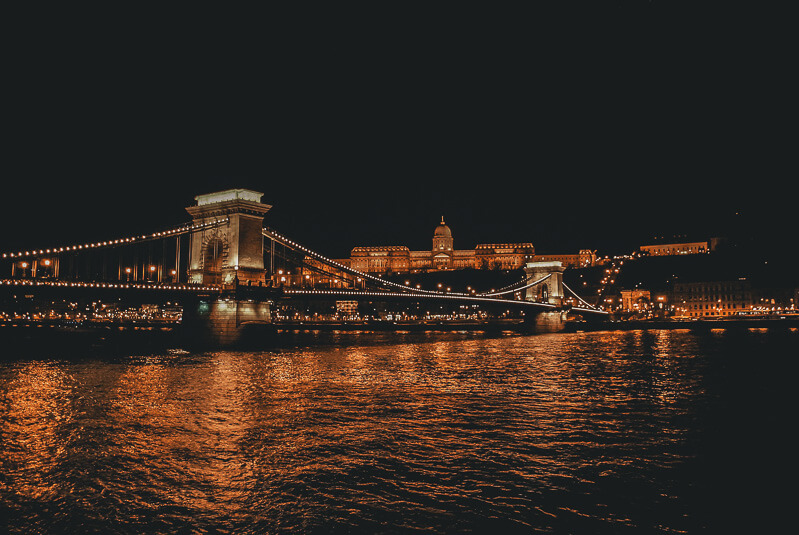 Budapest at night (picture taken with Nikon D3000 and Nikon AF-S DX 18-105mm f/3,5-5,6 G ED VR )